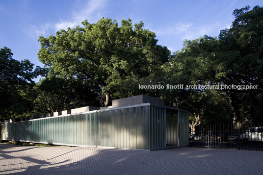 pavilions at independencia park  rafael iglesia