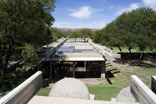 farm pavilion bertolino+barrado