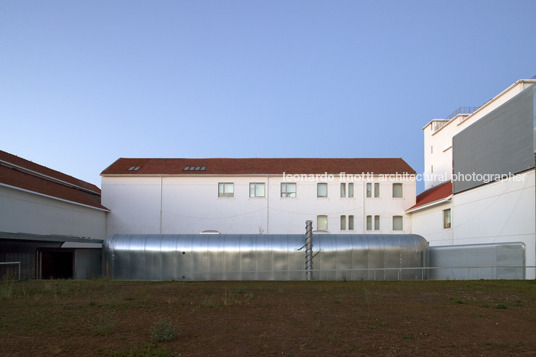 faculdade de artes e arquitectura inês lobo