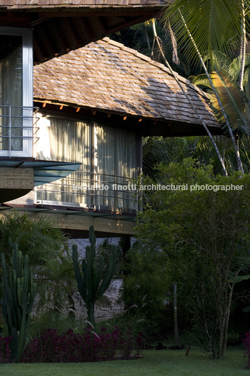 casa folha mareines+patalano