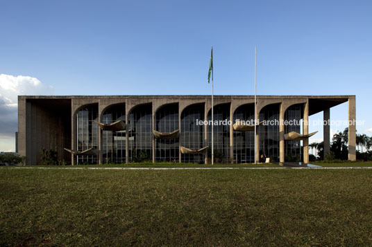 palácio da justiça oscar niemeyer