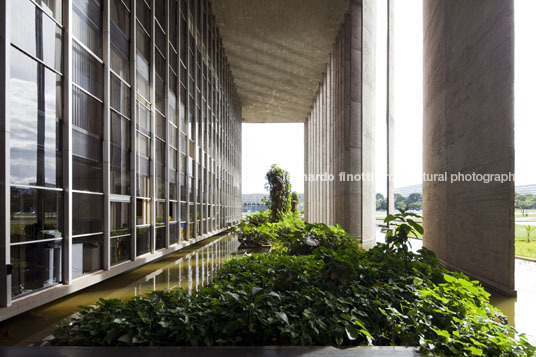 palácio da justiça oscar niemeyer