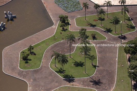 praça dos cristais burle marx