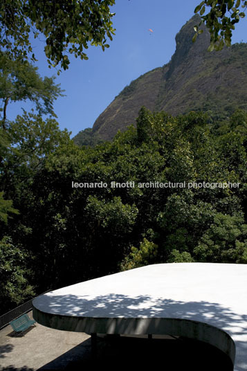 casa das canoas  oscar niemeyer