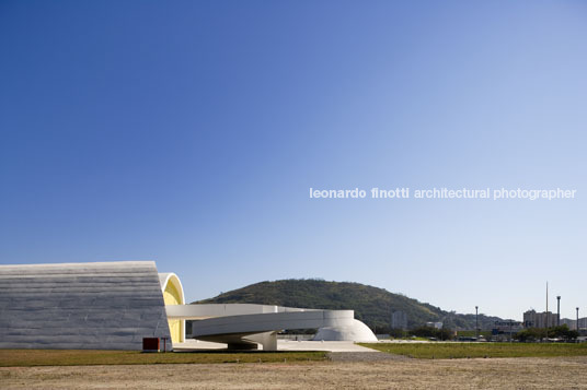 teatro popular - caminho niemeyer oscar niemeyer