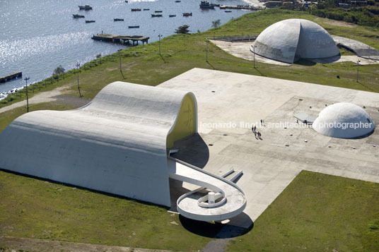 teatro popular - caminho niemeyer oscar niemeyer