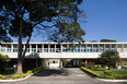  h-17 superior officers residences at ita oscar niemeyer