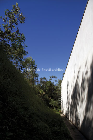 galeria doris salcedo - inhotim arquitetos associados