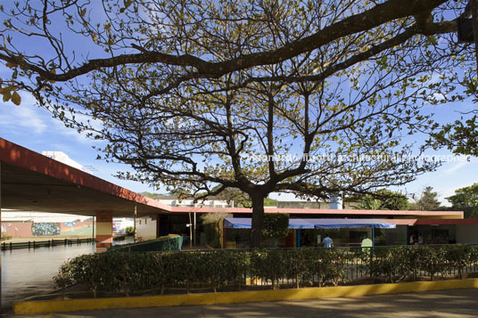 escola francesa oscar niemeyer