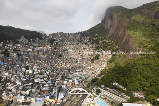 passarela rocinha oscar niemeyer