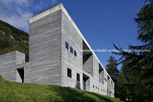 the therme vals peter zumthor