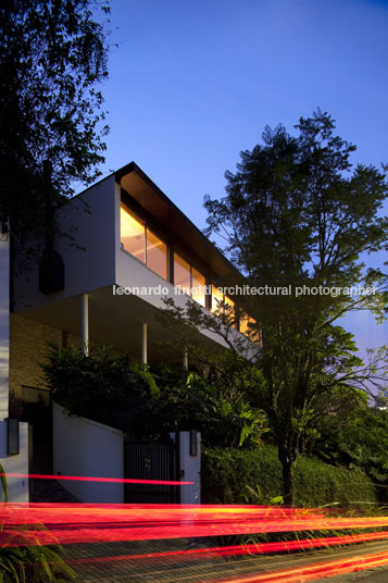 architect s house in pacaembú arthur casas