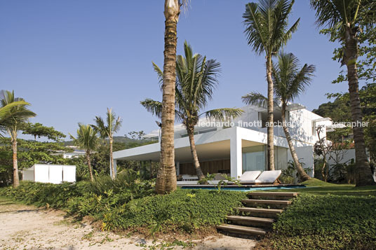 casa iporanga isay weinfeld