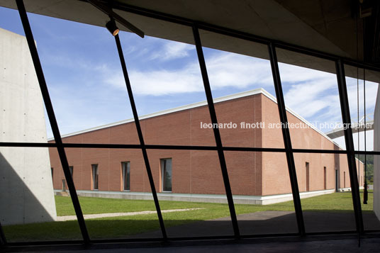 vitra factory hall alvaro siza