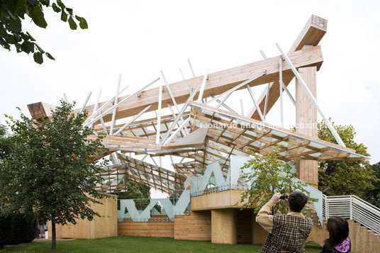 serpentine pavilion 2008 frank o. gehry