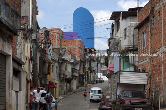 centro cultural heliópolis ruy ohtake