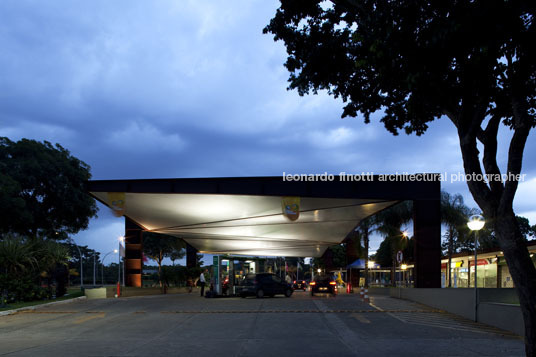 gas station at unb campus matheus gorovitz