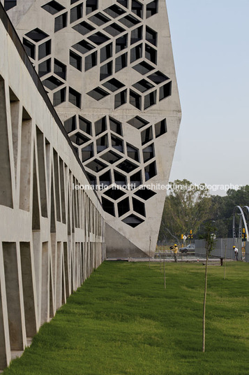 centro cívico del bicentenario lucio morini