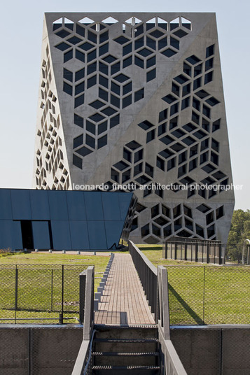 centro cívico del bicentenario lucio morini