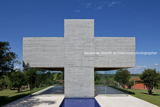 chapel at gurita farm gustavo penna