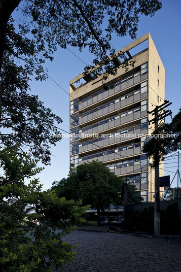 edifício jaraguá paulo mendes da rocha