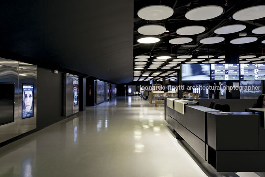 cinema itaú/casapark metro arquitetos