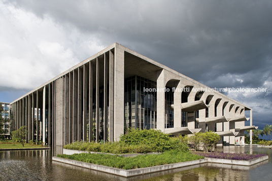 palácio da justiça oscar niemeyer