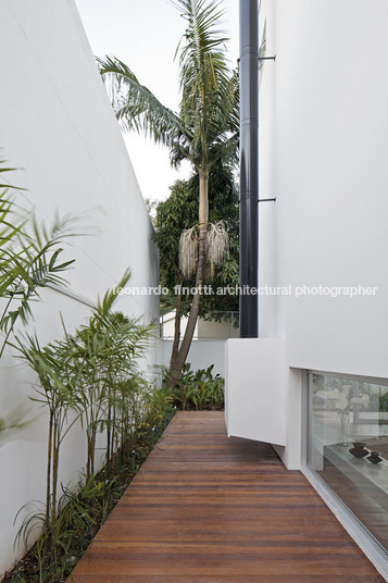 casa dos pátios ar arquitetos