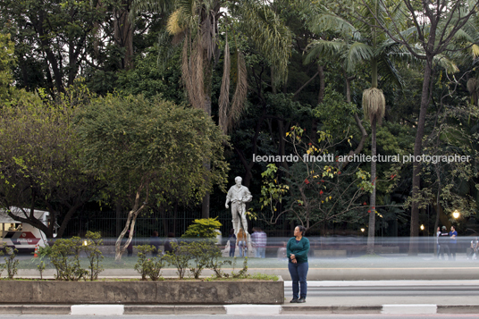 paulista ave several authors