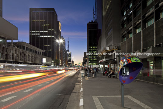 paulista ave several authors