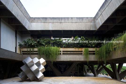 italian embassy pier luigi nervi