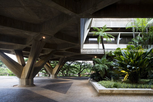 italian embassy pier luigi nervi