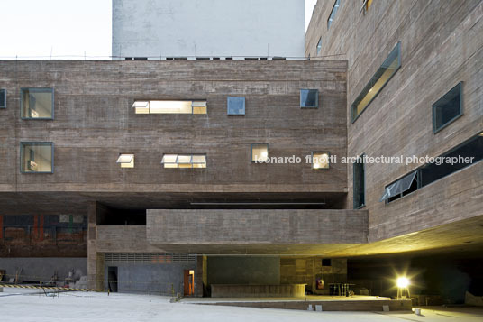 praça das artes brasil arquitetura