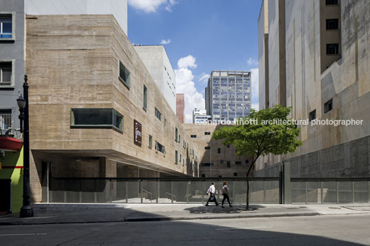 praça das artes brasil arquitetura