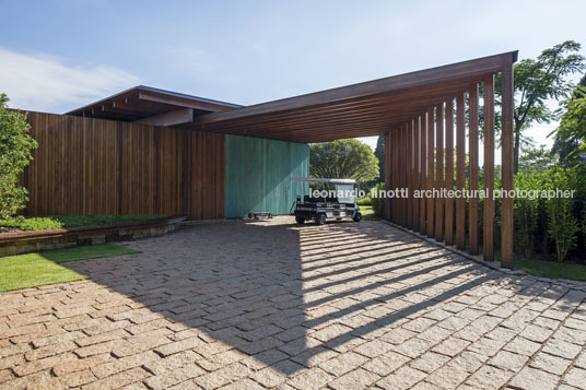 casa gcp - fazenda boa vista bernardes arquitetura