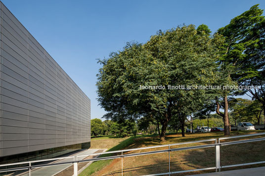 biblioteca brasiliana usp rodrigo mindlin loeb