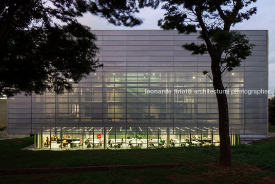 biblioteca brasiliana usp rodrigo mindlin loeb