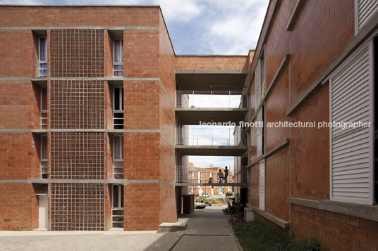 jardim vicentina social housing vigliecca & associados