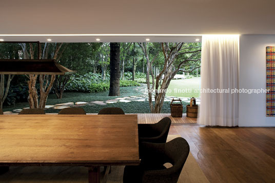 casa grécia isay weinfeld