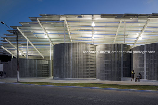 arena do morro herzog & de meuron