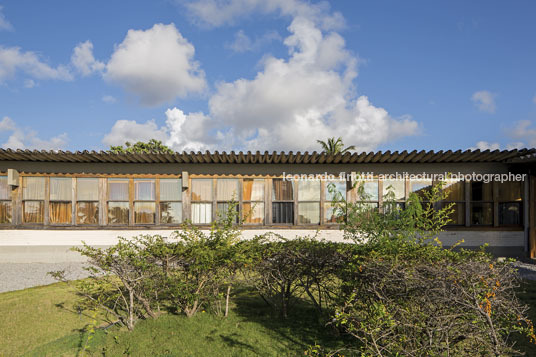 hotel tambaú sergio bernardes