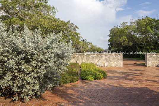 casa de huéspedes ilustres  rogelio salmona