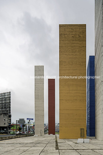 torres de satélite luis barragan