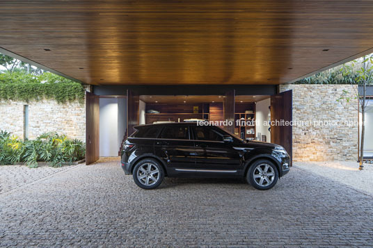 casa rsc - fazenda boa vista jacobsen arquitetura