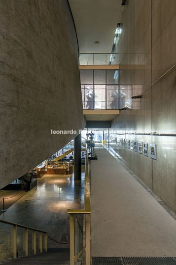 teatro y centro cultural san martín mario roberto álvarez