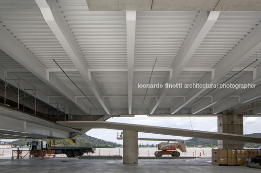 cais das artes paulo mendes da rocha