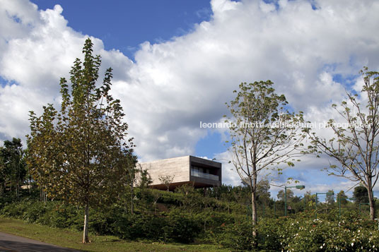 residência ct - quinta da baroneza bernardes+jacobsen