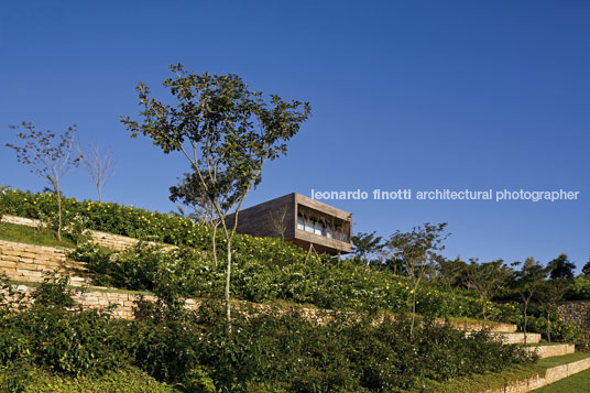 residência ct - quinta da baroneza bernardes+jacobsen