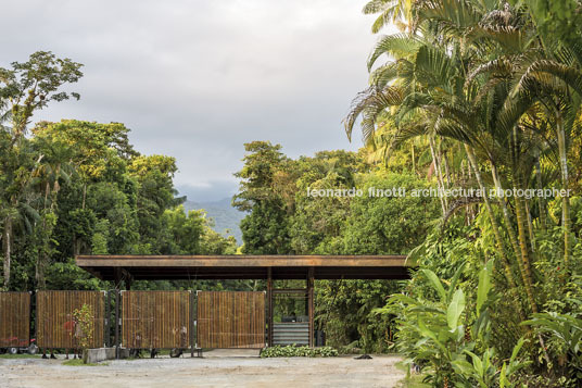 barra do una pavilion apiacás arquitetos