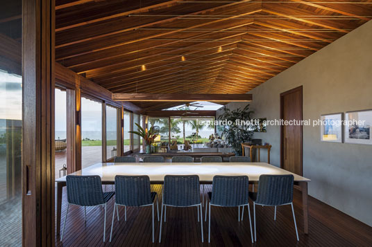 casa jca bernardes arquitetura